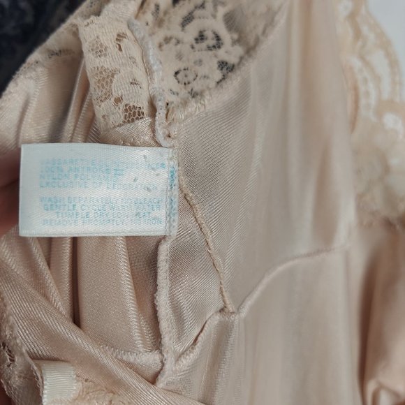 Vasarrette  Slip dress nightgown set of 2 size 32 A /32 - Picture 7 of 13